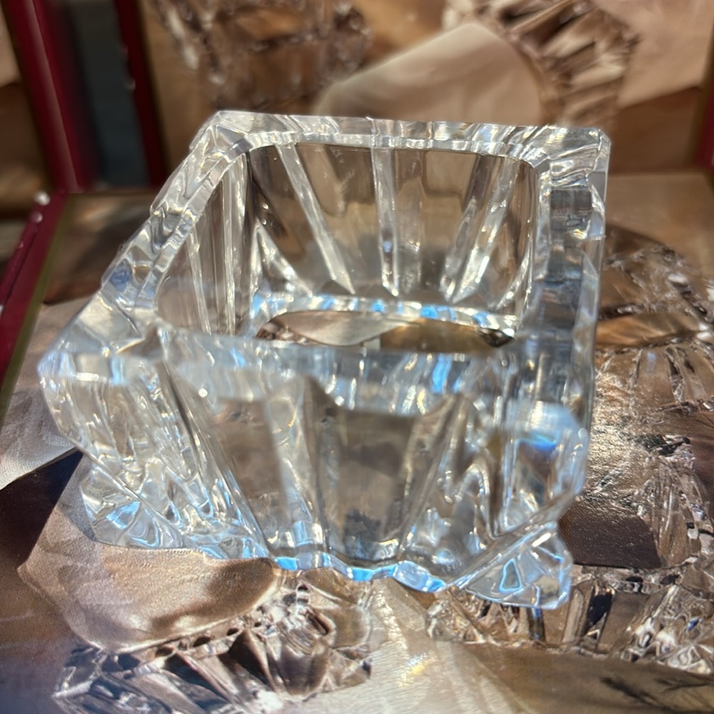 Crystal Napkin Rings - Picture 2 of 4